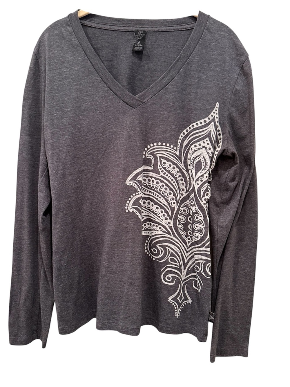 Prana Gray V-Neck Long Sleeve Top  White Paisley Graphic Made in USA Sz L